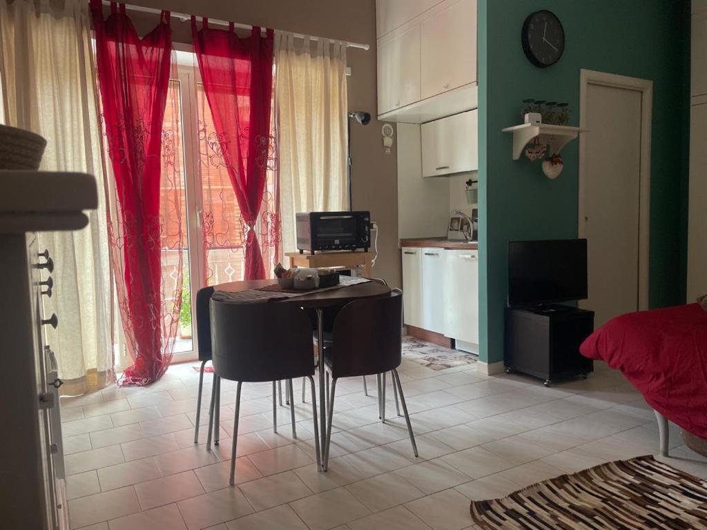 Casetta Maria Pia Near Metro A Cornelia โรม ภายนอก รูปภาพ